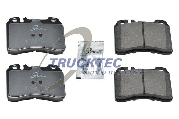 TRUCKTEC AUTOMOTIVE Комплект тормозных колодок, дисковый тормоз 02.35.102